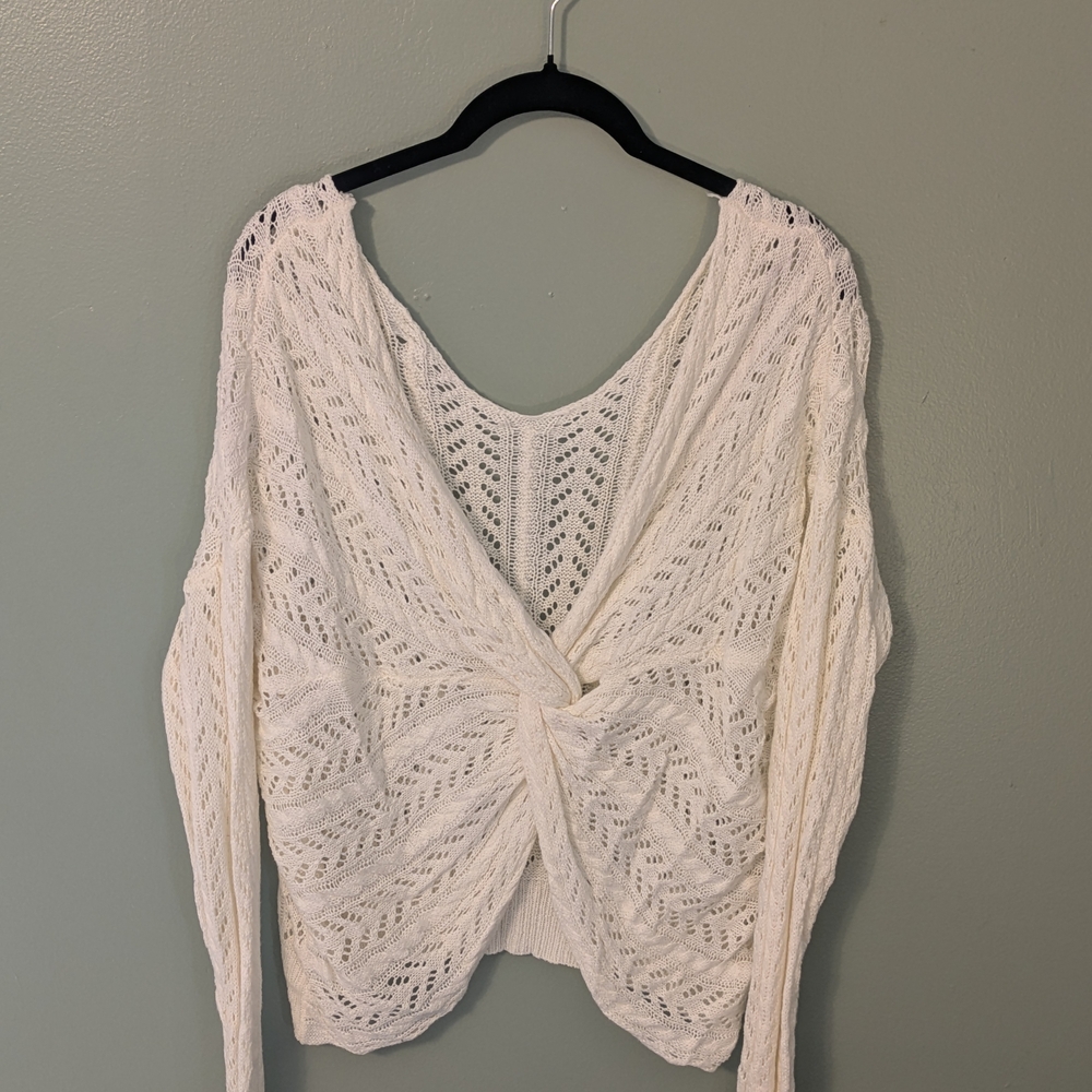 Elegant White Knit Sweater